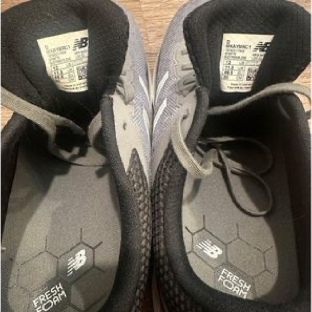 Brand new New Balance men’s tennis shoes - Picture 3 of 5